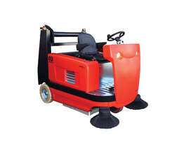 1300mm Diesel Sweeper - picture1' - Click to enlarge