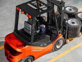New Noblelift 2.5T Diesel Counterbalance Forklift - picture1' - Click to enlarge