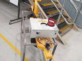  Vacuum glass lifter  - picture0' - Click to enlarge