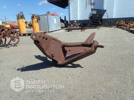 3 POINT LINKAGE SINGLE TINE RIPPER - picture2' - Click to enlarge