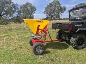 FARMTECH IPS-200C SPREAD TRAILER (200L) - picture0' - Click to enlarge