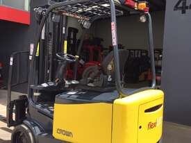 Crown FC4500 2.5 Ton 6.5 Metre Lift Cushion Tyres Compact Electric Forklift - Fully Refurbished - picture1' - Click to enlarge