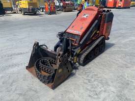 2017 DITCH WITCH SK600 MINI LOADER U4316 - picture2' - Click to enlarge