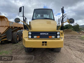 Caterpillar 725 Articulated Dump Truck - picture0' - Click to enlarge