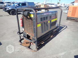 LINCOLN ELECTRIC AIR VANTAGE 500 WELDER GENERATOR - picture0' - Click to enlarge