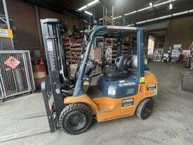 2.5 Tonne Container Mast Toyota Forklift For Sale - picture1' - Click to enlarge