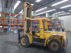 14 tonne Forklift - picture0' - Click to enlarge