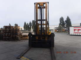 14 tonne Forklift - picture0' - Click to enlarge