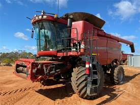 Case IH 8010 and 2152 45ft - picture1' - Click to enlarge