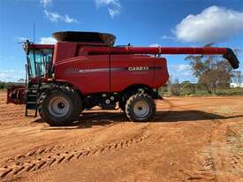 Case IH 8010 and 2152 45ft - picture2' - Click to enlarge