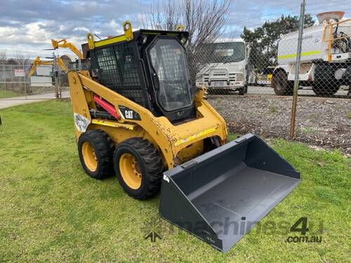 Skid Steer CAT 226B3 2013 AC Cab 3129 hours