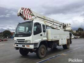 2002 Isuzu FTS 750 - picture0' - Click to enlarge