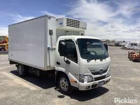 2017 Hino 300 616 - picture0' - Click to enlarge