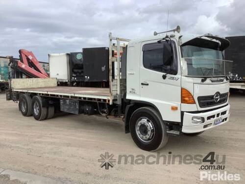 2005 Hino GH1J