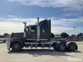 2020 Western Star 4964FX - picture1' - Click to enlarge