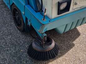 Industrial Sweeper - picture1' - Click to enlarge