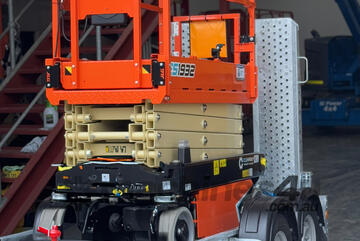   JLG ES1932 19ft Scissor lift on Premium Trailer Package