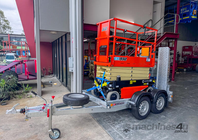 New JLG ES1932 19 Electric Scissor lift Trailer Package