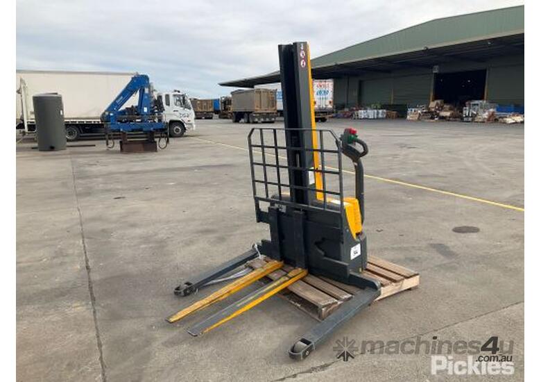 Used 2006 jungheinrich 2006 Jungheinrich EMC B10 Electric Pallet Jack ...