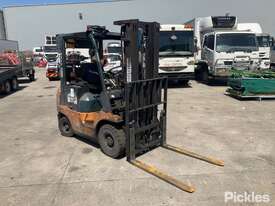 Toyota 02-7D18 Forklift - picture0' - Click to enlarge