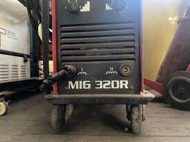 BOC Welder 320R MIG - picture1' - Click to enlarge