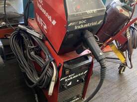 BOC Welder 320R MIG - picture2' - Click to enlarge