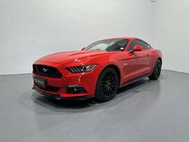 2017 Ford Mustang Fastback GT 5.0 V8 (Repairable Write-off) - picture1' - Click to enlarge