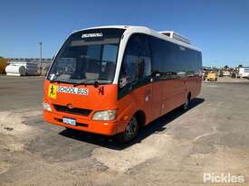 2006 Hino RB 8 19 Seat Bus - picture1' - Click to enlarge