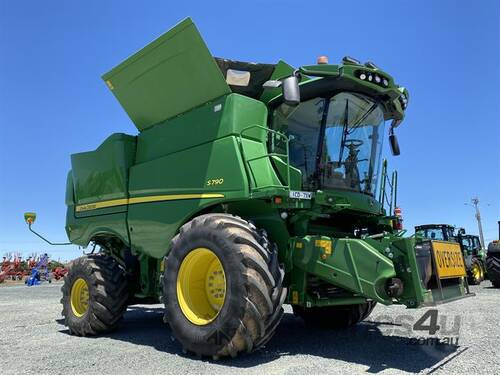 John Deere S790