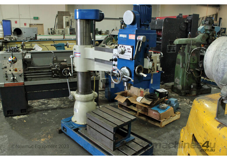 Hafco Metalmaster RAD 900 Radial Arm Drilling Machine