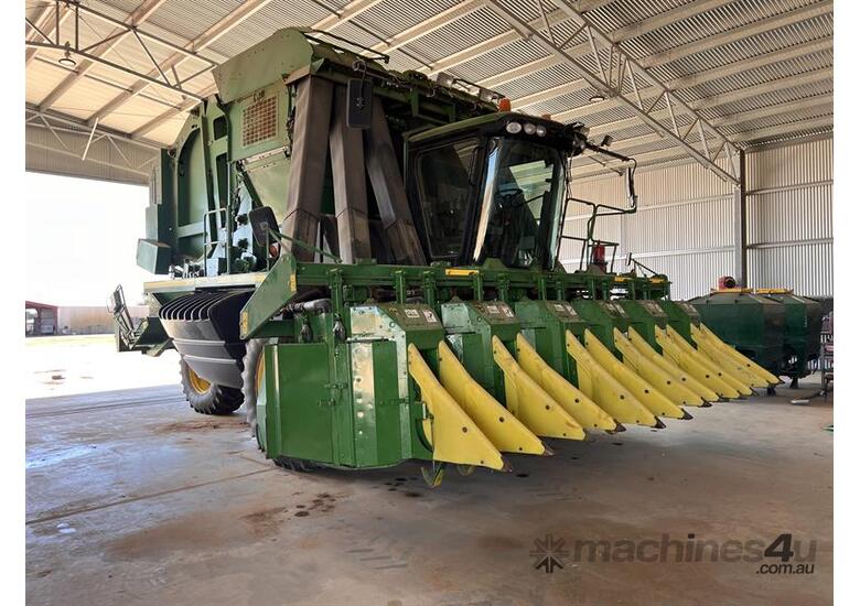 caption 2011 JOHN DEERE 7760 PICKER