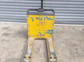 Battery Electric Pallet Truck - picture1' - Click to enlarge