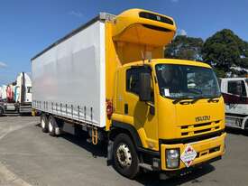 2015 Isuzu FVM Refrigerated Curtainsider (Day Cab) - picture0' - Click to enlarge
