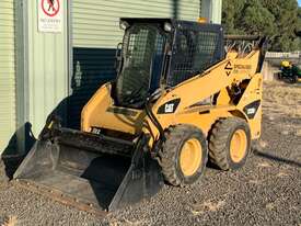 2008 Caterpillar 232 B2 Skid Steer - picture1' - Click to enlarge
