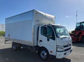 2018 Hino 300 series Pantech - picture0' - Click to enlarge