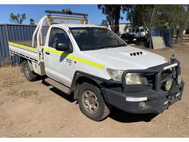 2012 TOYOTA HILUX SR 150 SERIES SINGLE CAB UTILITY - picture0' - Click to enlarge