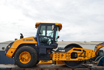XCMG Single Drum Smooth Rollers Model: XS165
