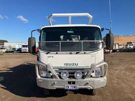 2018 Isuzu NPR 75-190 Service Body Day Cab - picture0' - Click to enlarge