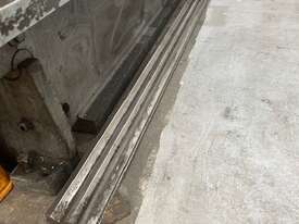 Metalmaster Hydraulic Press Brake - picture0' - Click to enlarge