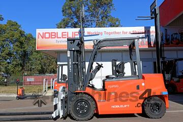 NOBLELIFT 5.0T 4 Wheel Lithium Powered Forklift with Rotator Attachment