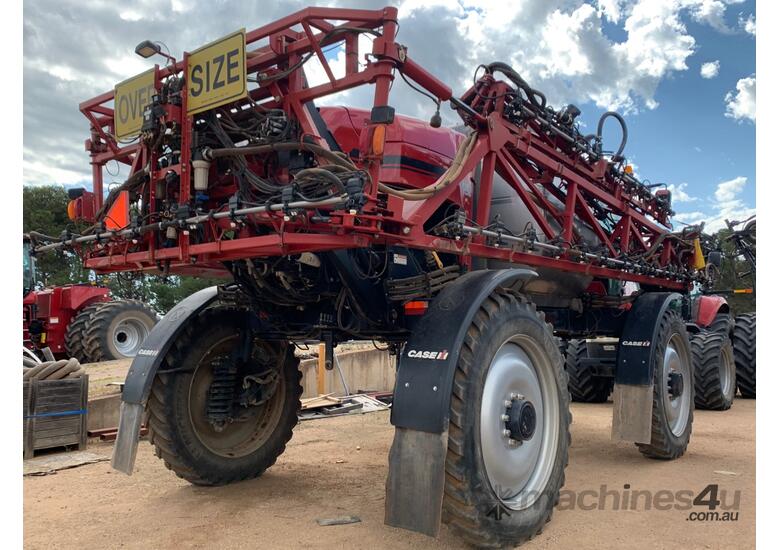 caption Case IH 4430 Patriot Self Propelled Sprayer