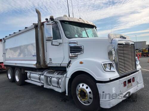 2013 Freightliner Coronado Tipper