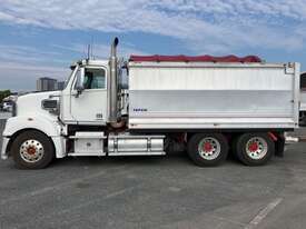 2013 Freightliner Coronado Tipper - picture2' - Click to enlarge