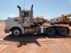 2011 Mack Trident CMHT - picture2' - Click to enlarge