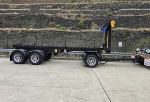 Hooklift Dog Trailer Tri and Quad Axle for Heavy-Duty Container Transport!