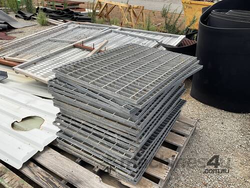 Assorted Steel Grates