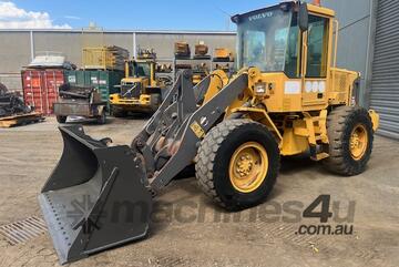 Volvo L50E Wheel Loader + New Bucket & Quick Hitch