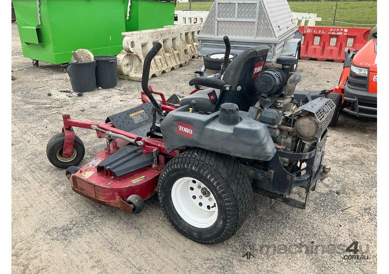 caption 2006 Toro Zero Turn Ride On Mower