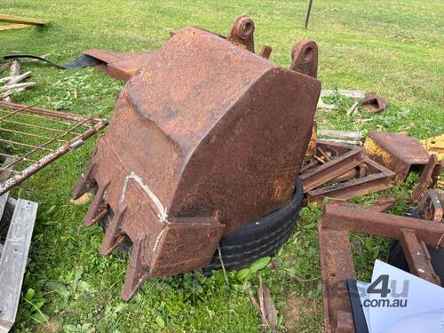 caption Massey Ferguson Back Hoe Bucket