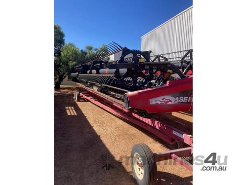 caption 2011 CASE IH 2152/MACDON D60 40' DRAPER FRONT